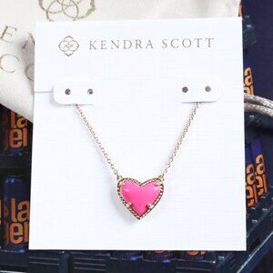 Kendra Scott Ari Heart Necklace Neon Pink Gold